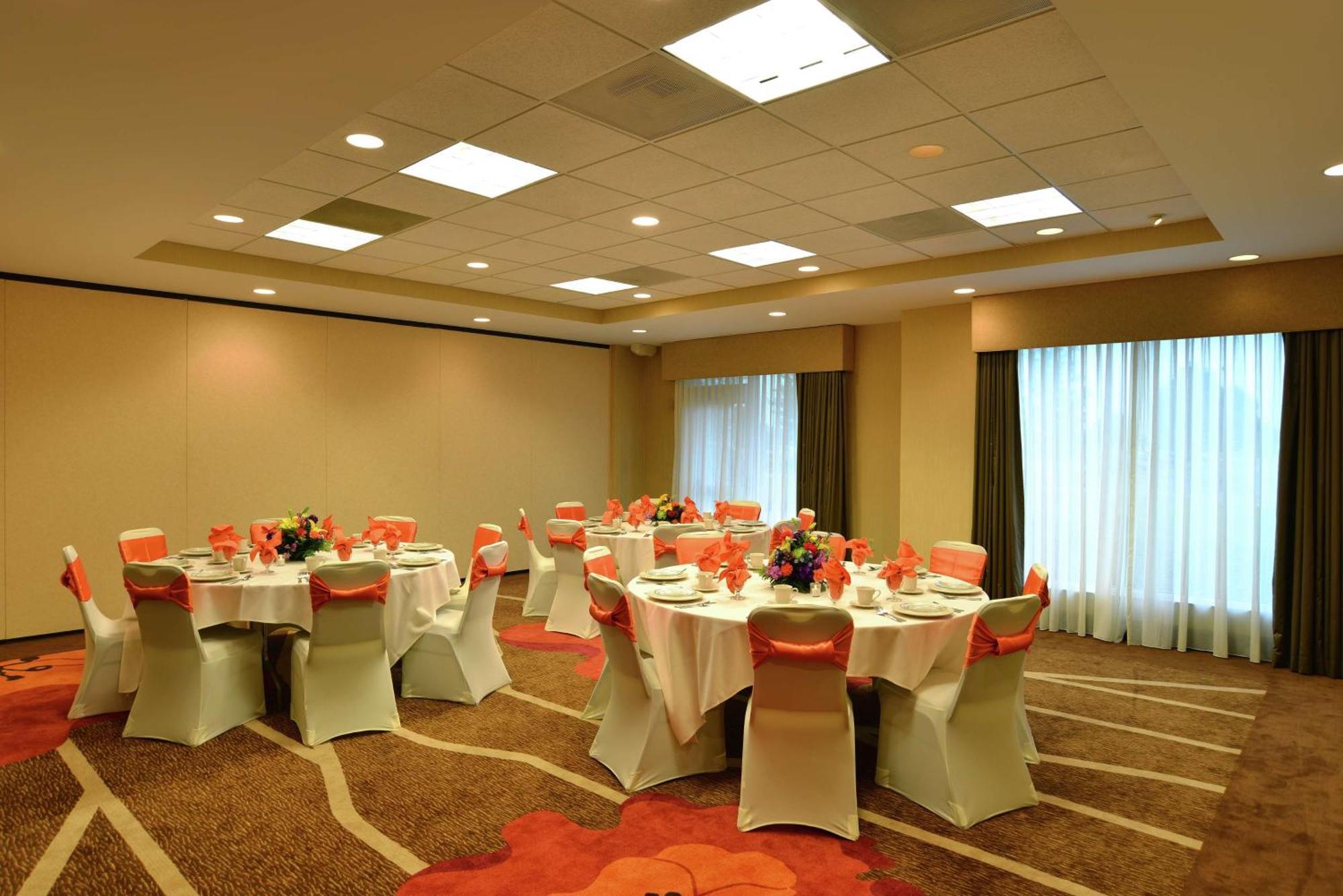 Hilton Garden Inn Kankakee Exterior photo